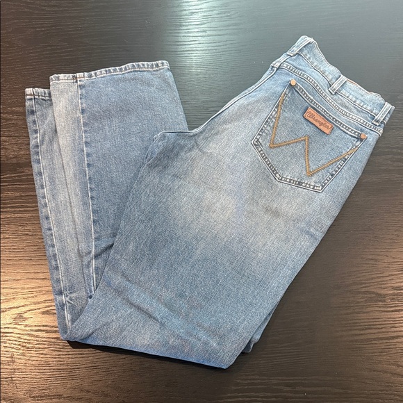 Wrangler Other - Wrangler Men's Light Blue Straight Jeans